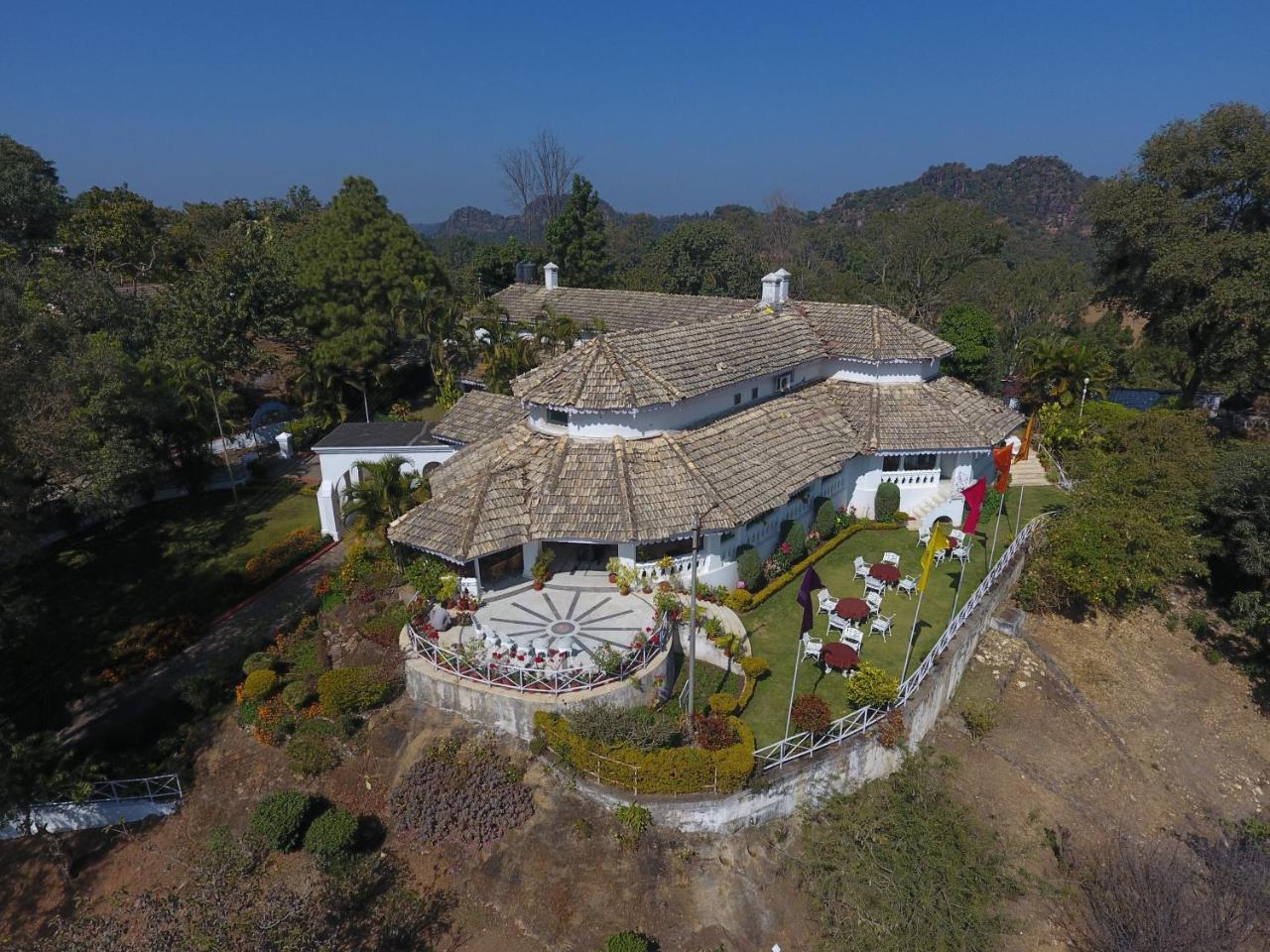 Mpt Rock End Manor, Pachmarhi Hotel Exterior photo