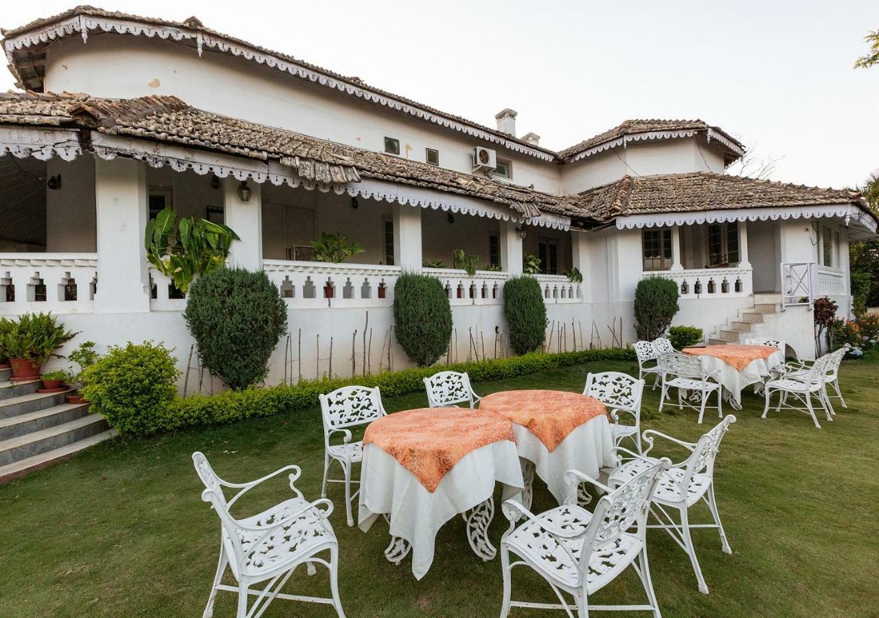 Mpt Rock End Manor, Pachmarhi Hotel Exterior photo